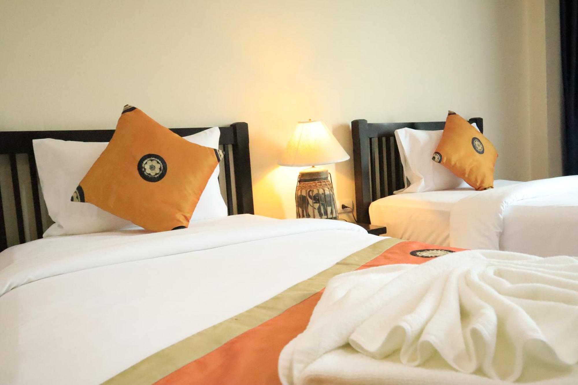 Harmony Patong Hotel Экстерьер фото