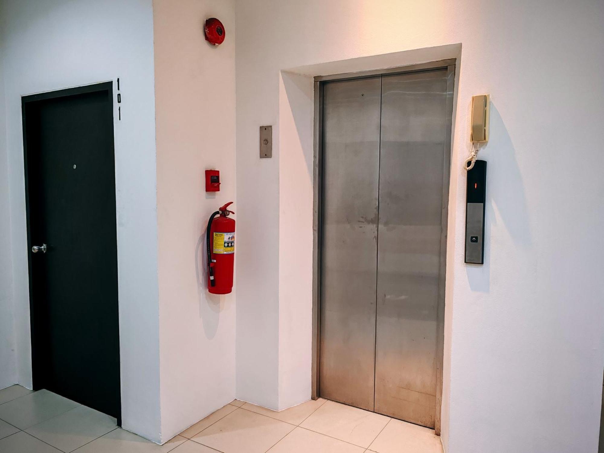 Harmony Patong Hotel Экстерьер фото