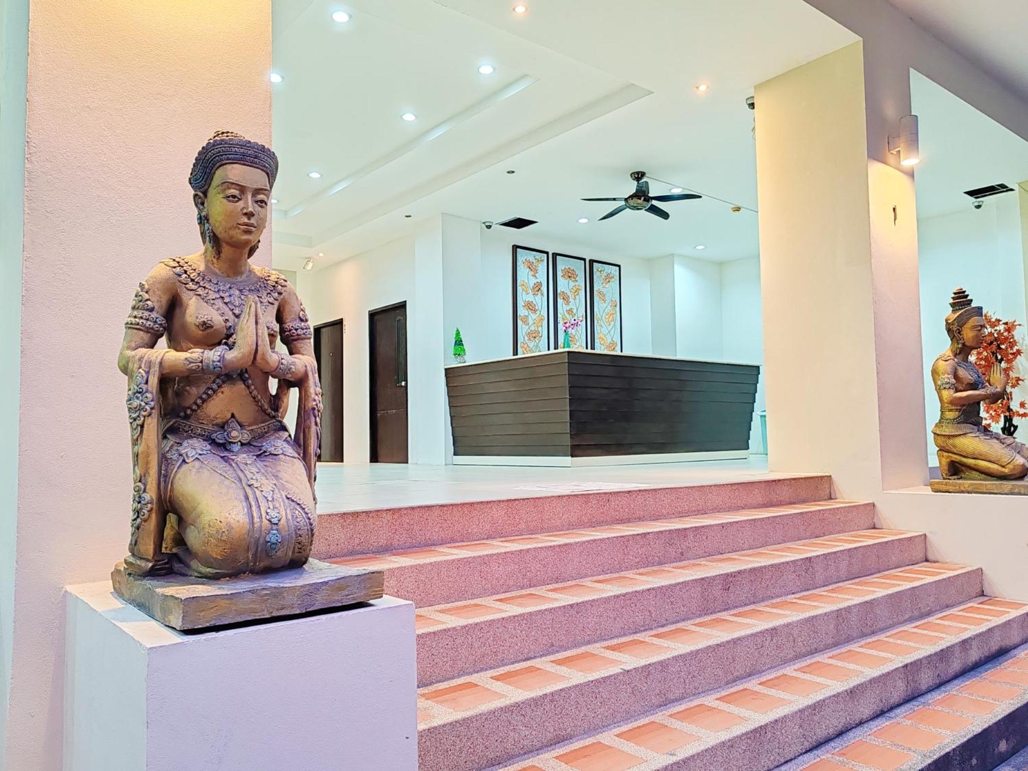 Harmony Patong Hotel Экстерьер фото